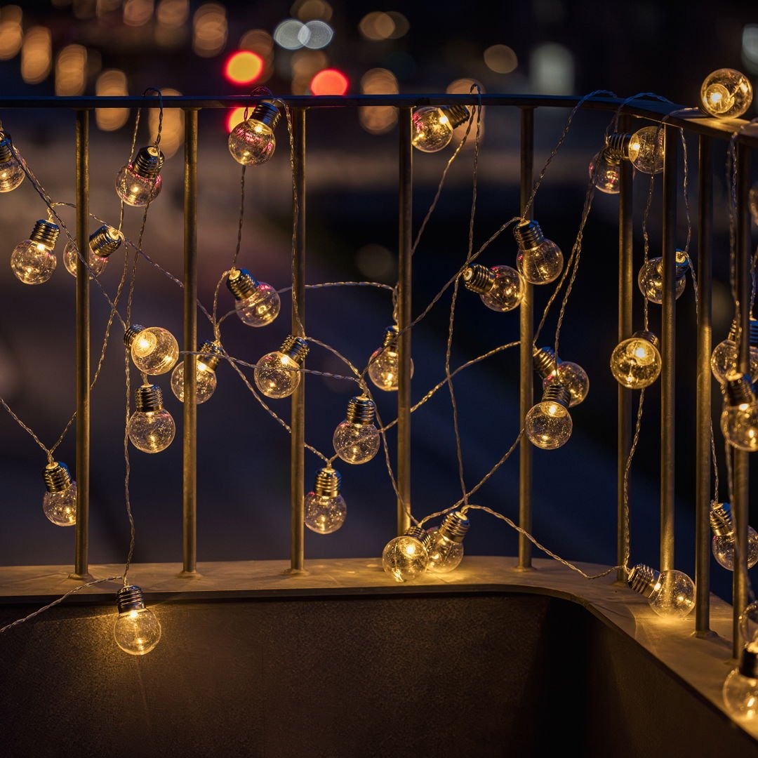 Stor lyskæde med 50 pærer og farveskift